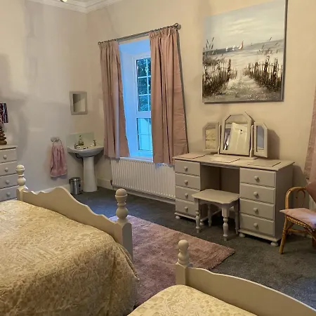 Hotel Admiralty House