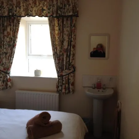 Hotel Admiralty House